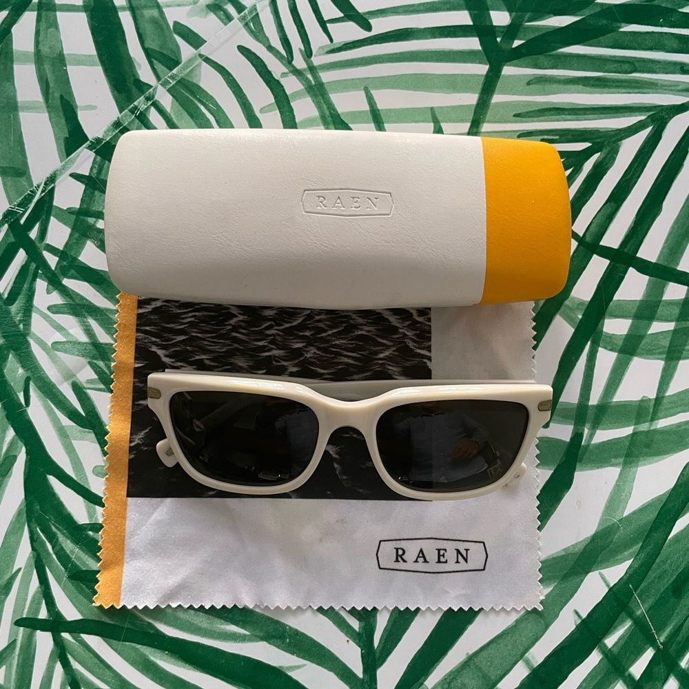 RAEN Sunglasses “Colfax” Polarized size 57 19 145 Pearl White Frame Grey Lens